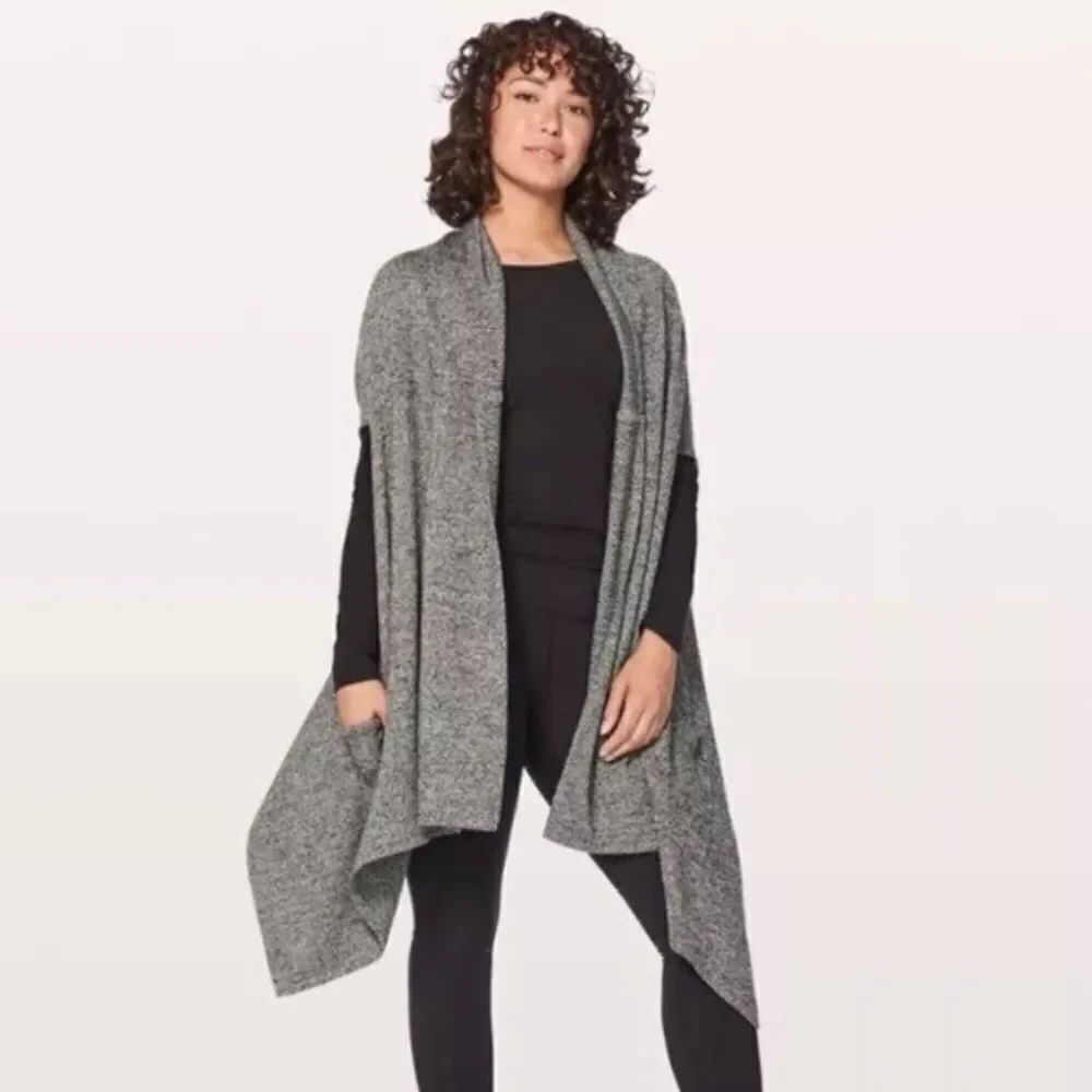Lululemon Black Live Freely Scarf Shawl Cardigan Gray Wrap OS